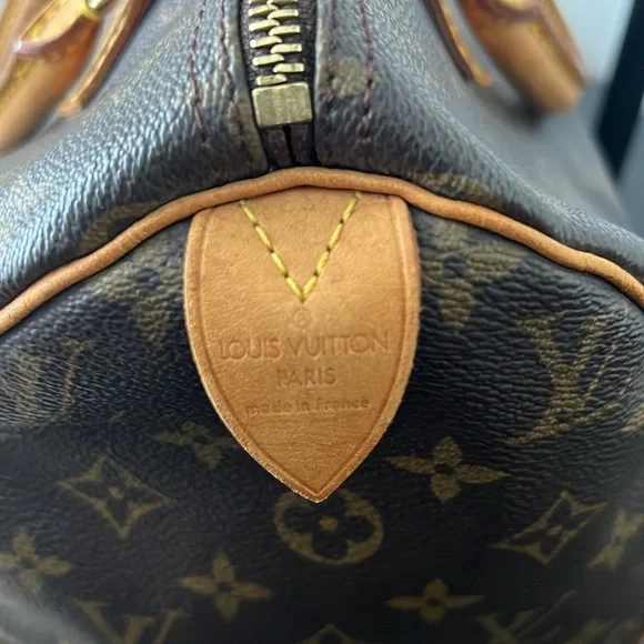 Louis Vuitton Speedy 30 Bag - Picture 4 of 11